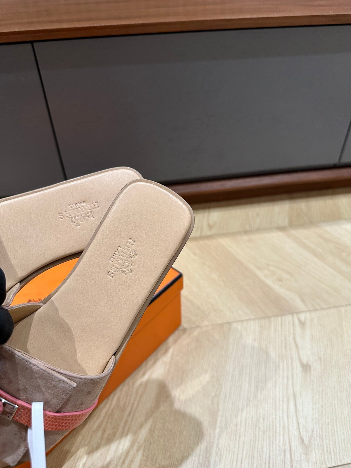 HERMES GABRIEL SANDAL PASTEL PINK SUEDE