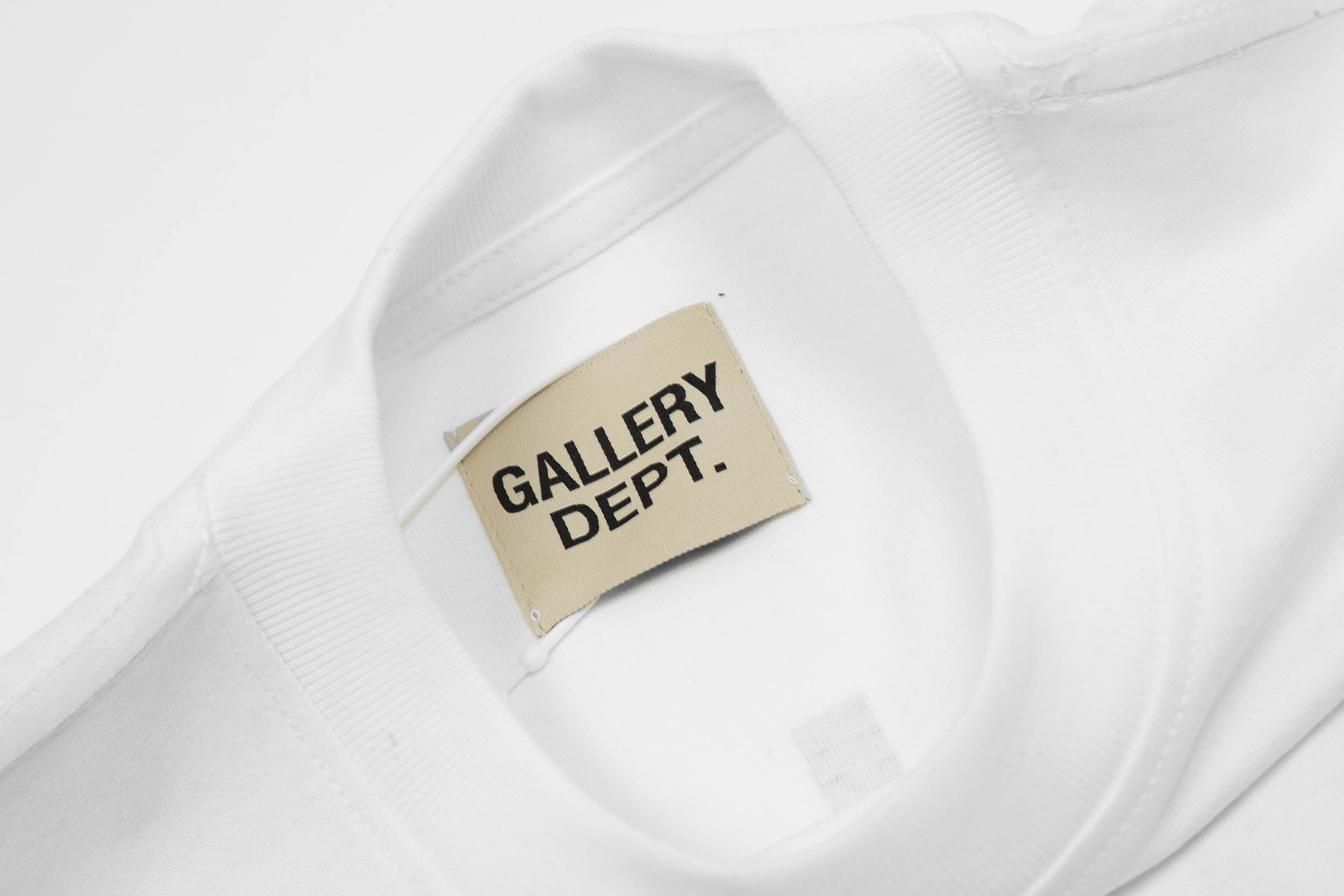 GALLERY DEPT New T-shirt D69