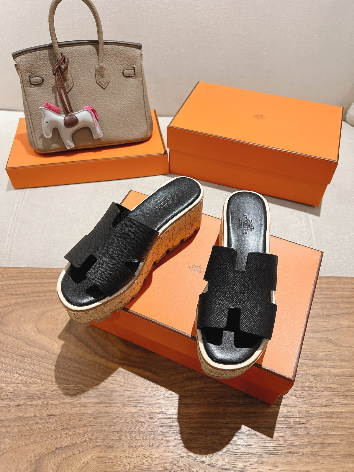 HERMES 25S HIGH WEDGE SANDALS IN BLACK LAMBSKIN STYLE 23