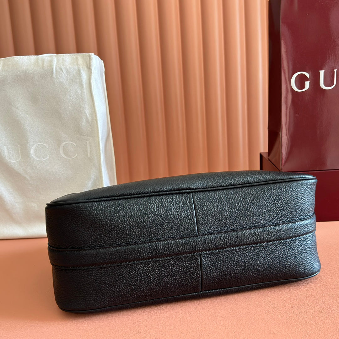 GUCCI 26S SHOULDER BAG 38 IN BLACK CALFSKIN