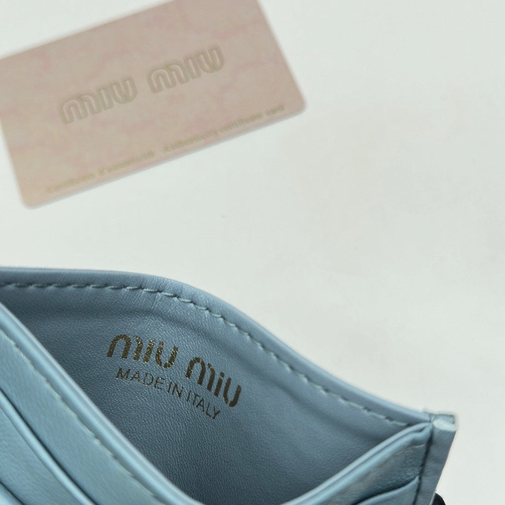 SMALL CARDHOLDER 10 IN BLUE PASTEL LAMBSKIN