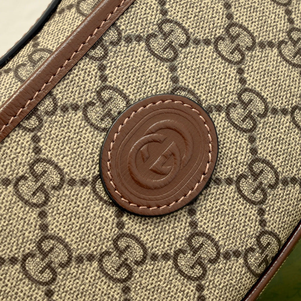 Gucci GG Retro Half Moon Bag-726843