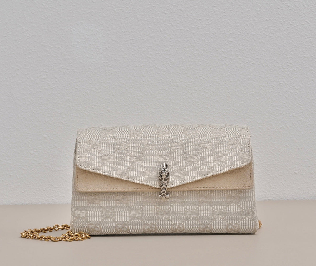 Gucci GG Dionysus Small Tiger Head Shoulder Bag-876531