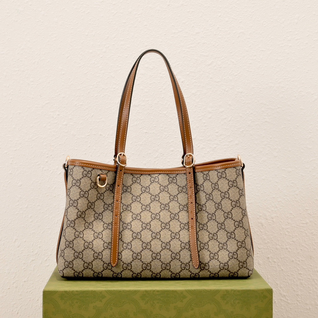 Gucci Emblem Small Tote Bag-815214