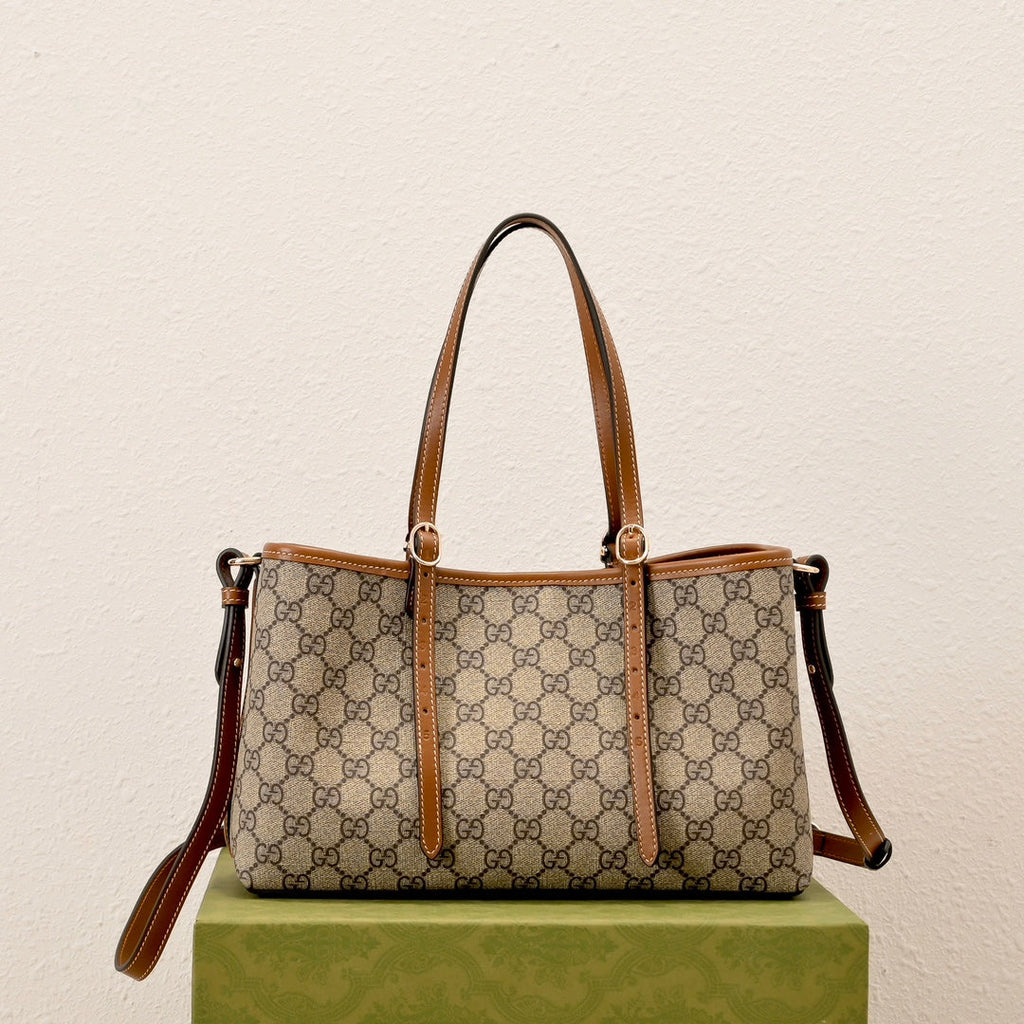 Gucci Emblem Small Tote Bag-815214