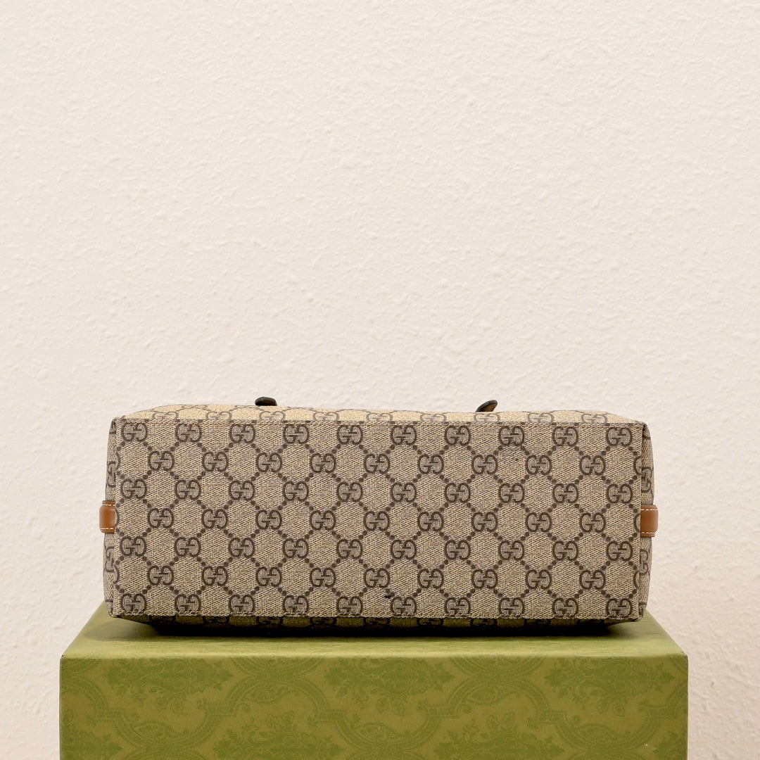 Gucci Emblem Small Tote Bag-815214