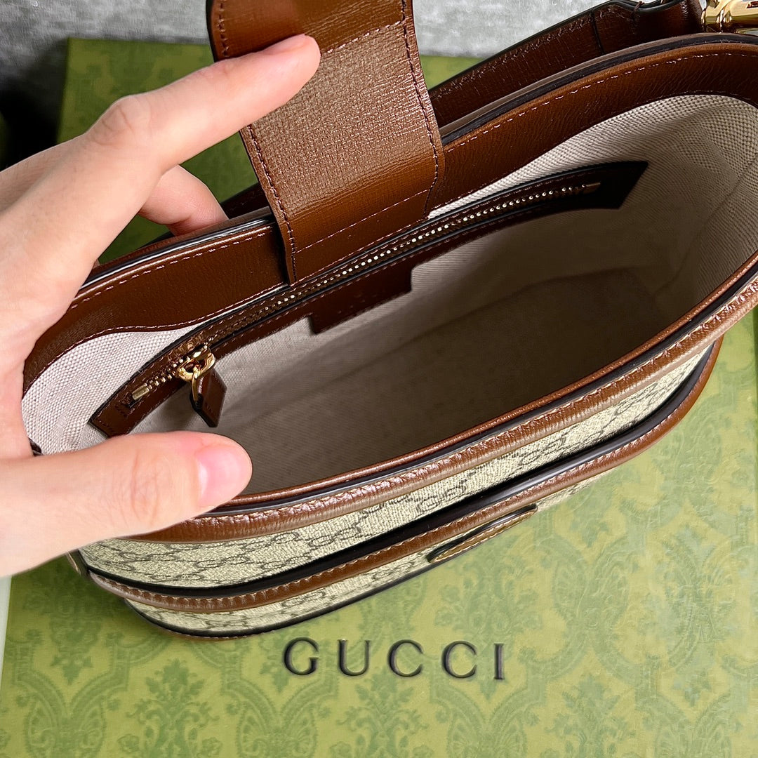 Gucci GG Retro Bucket Bag-696011
